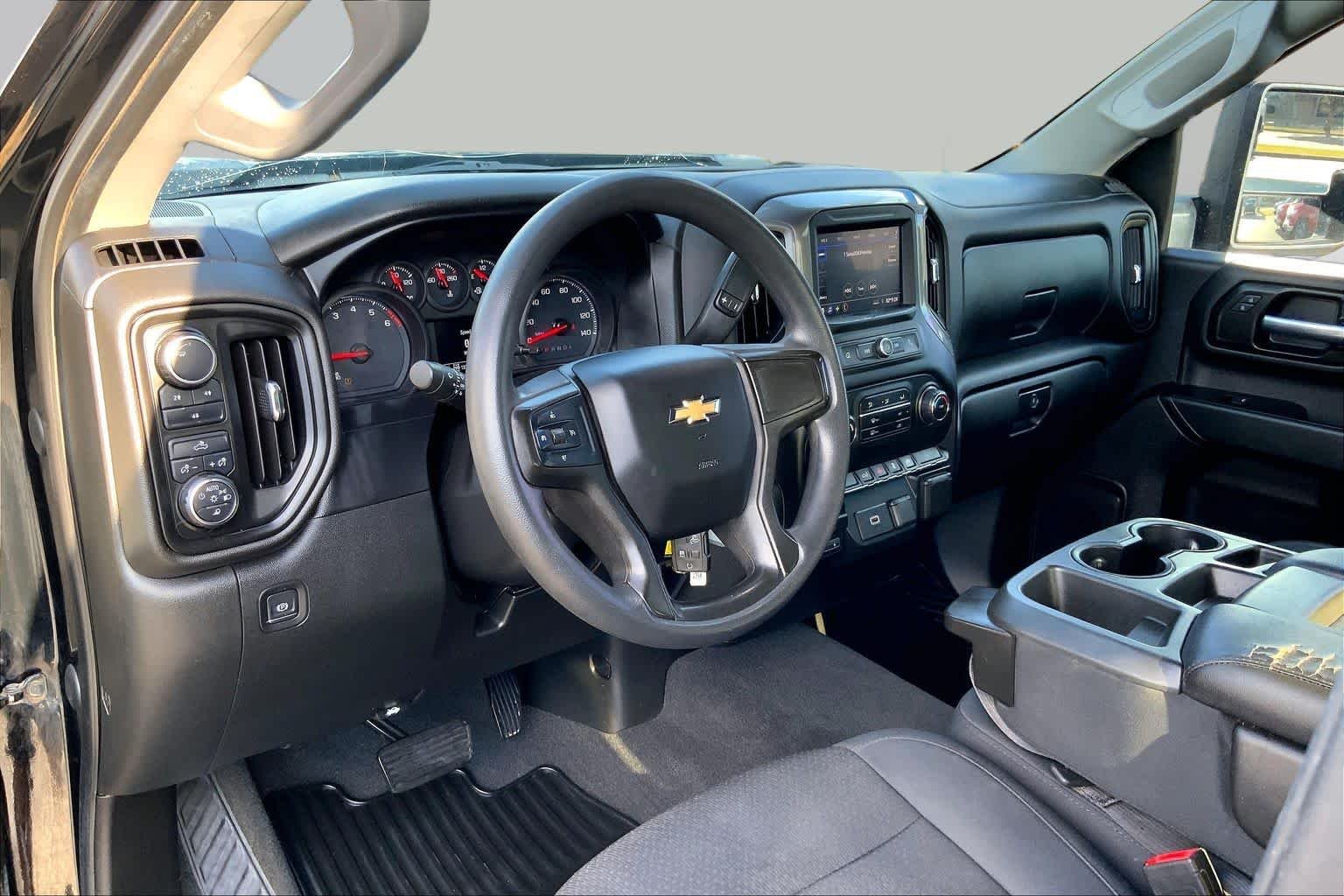 Used 2020 Black Chevrolet Custom image 19
