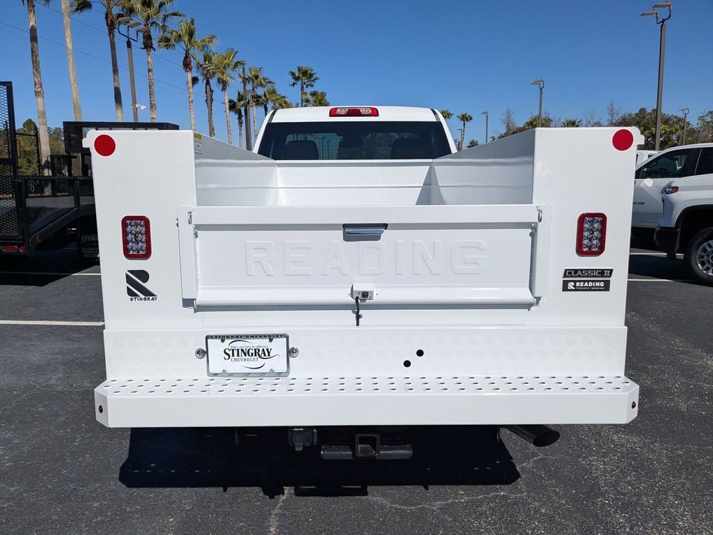 New 2026 Summit White Chevrolet WT image 6
