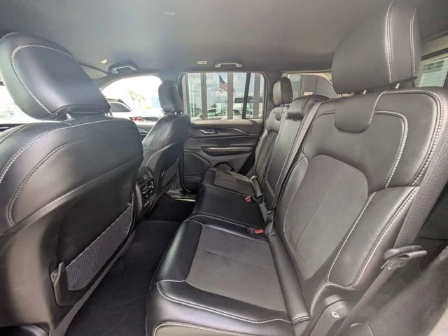 Used 2025 Silver Jeep Altitude image 11