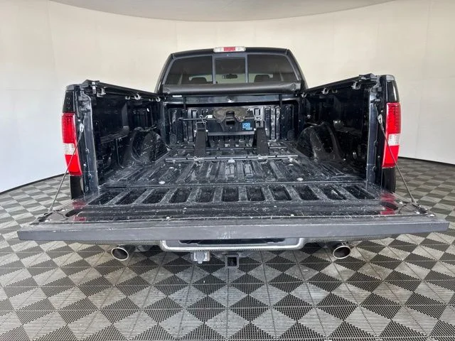 Used 2005 Black Ford XLT image 20