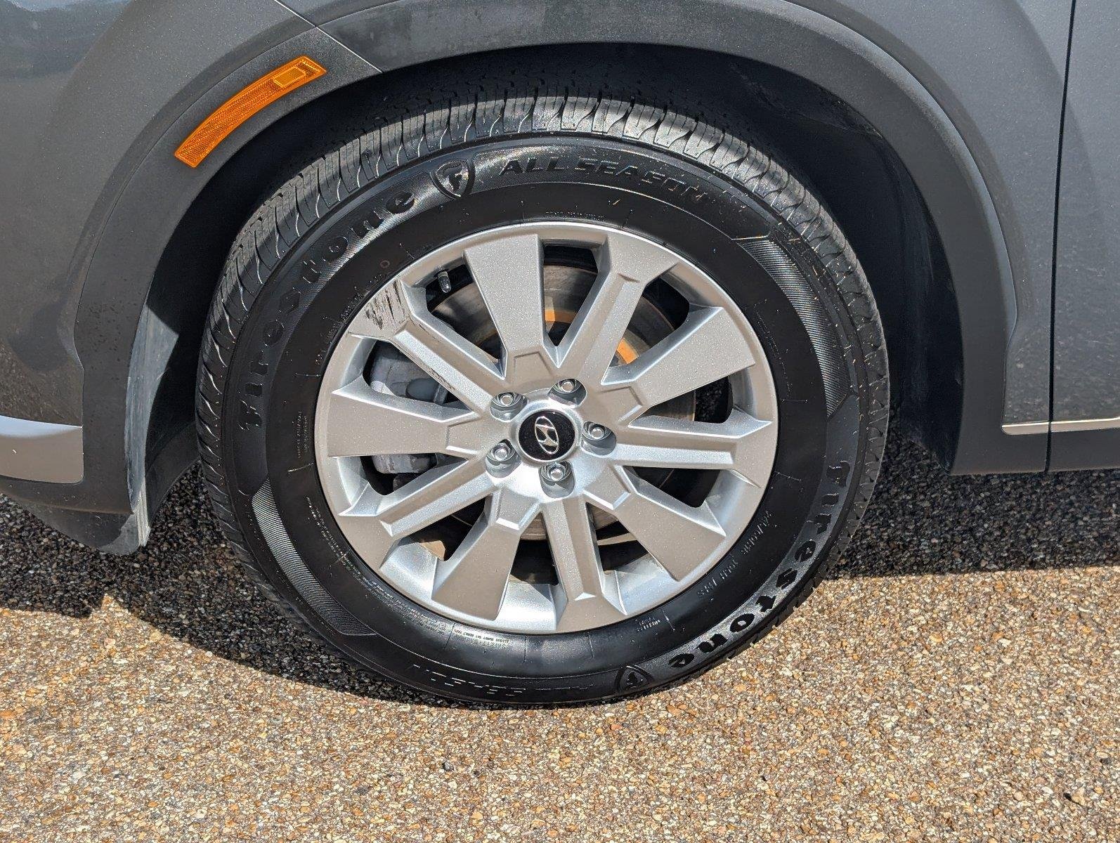 Used 2024 Steel Graphite Hyundai SEL 7P image 9