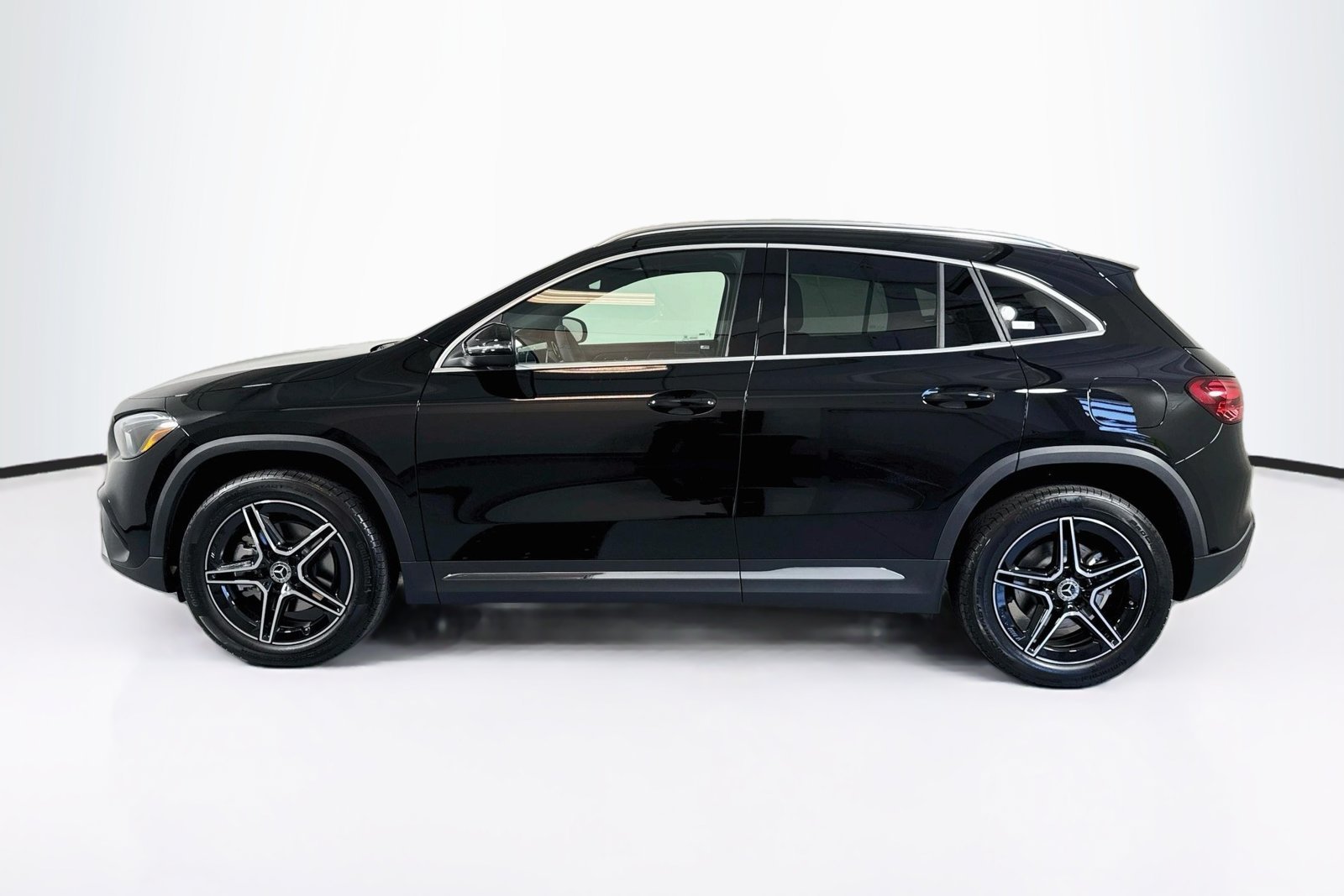 New 2026 Night Black Mercedes-Benz GLA 250 image 8