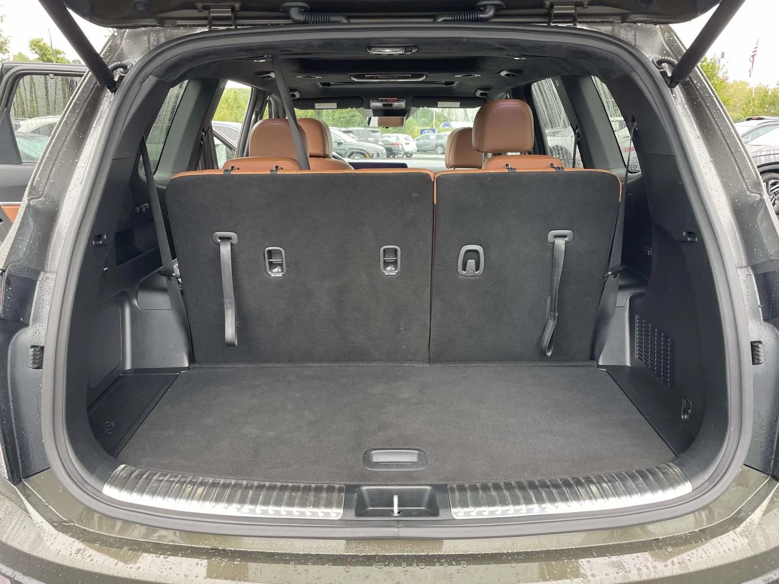 Used 2024 Dark Moss Kia SX Prestige X-Line image 33