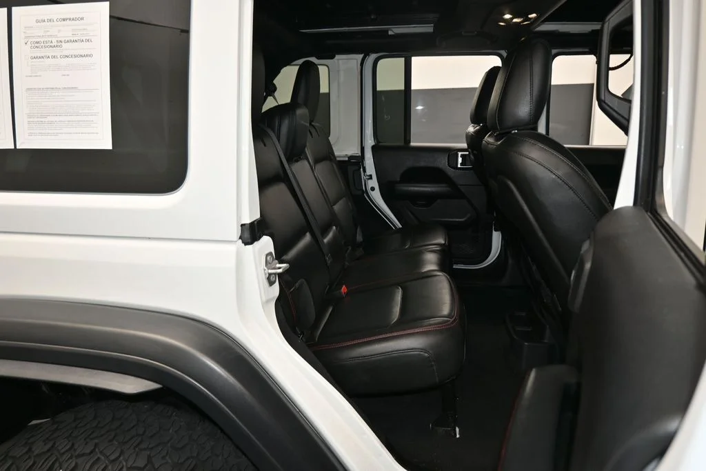 Used 2022 Bright White Clearcoat Jeep Unlimited Rubicon image 38