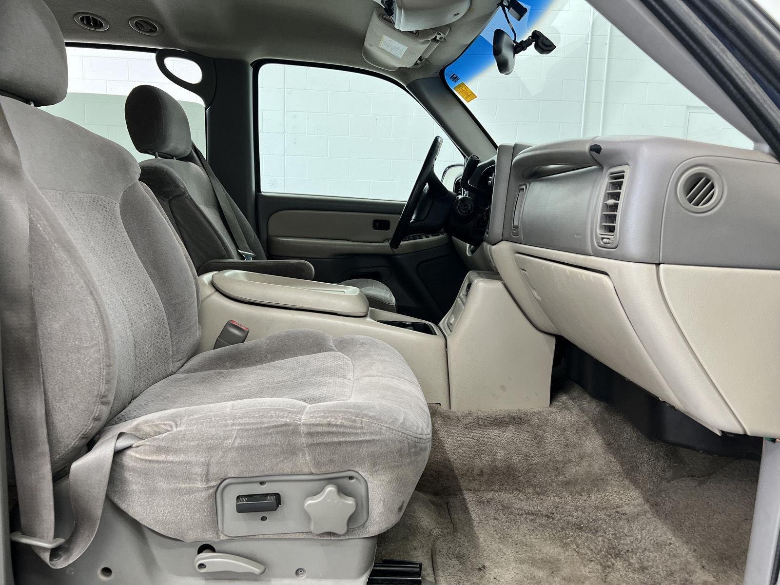 2001 Chevrolet Suburban Base - Photo 27