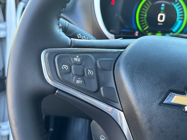 Used 2017 White Chevrolet LT image 30