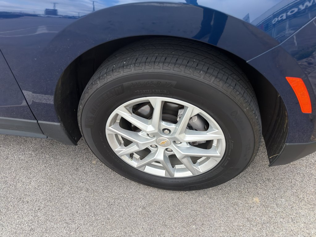Used 2022 Blue Glow Metallic Chevrolet LT image 5