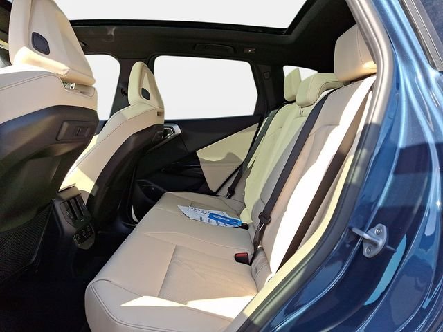 New 2026 Arctic Race Blue metallic BMW 30 xDrive image 9