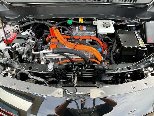 2027 Chevrolet Bolt LT - Photo 13