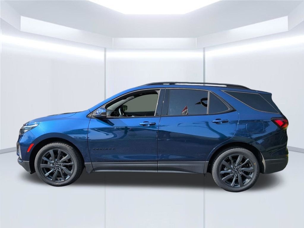 Used 2022 Blue Chevrolet RS image 2