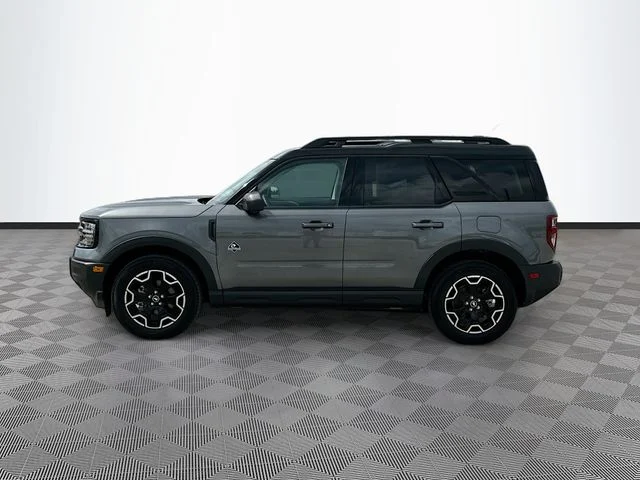 Used 2025 Gray Ford Outer Banks image 8