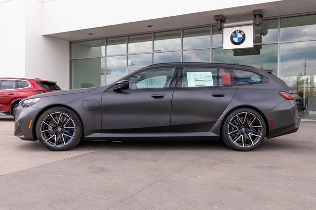 New 2027 Frozen Deep Grey BMW Base image 2