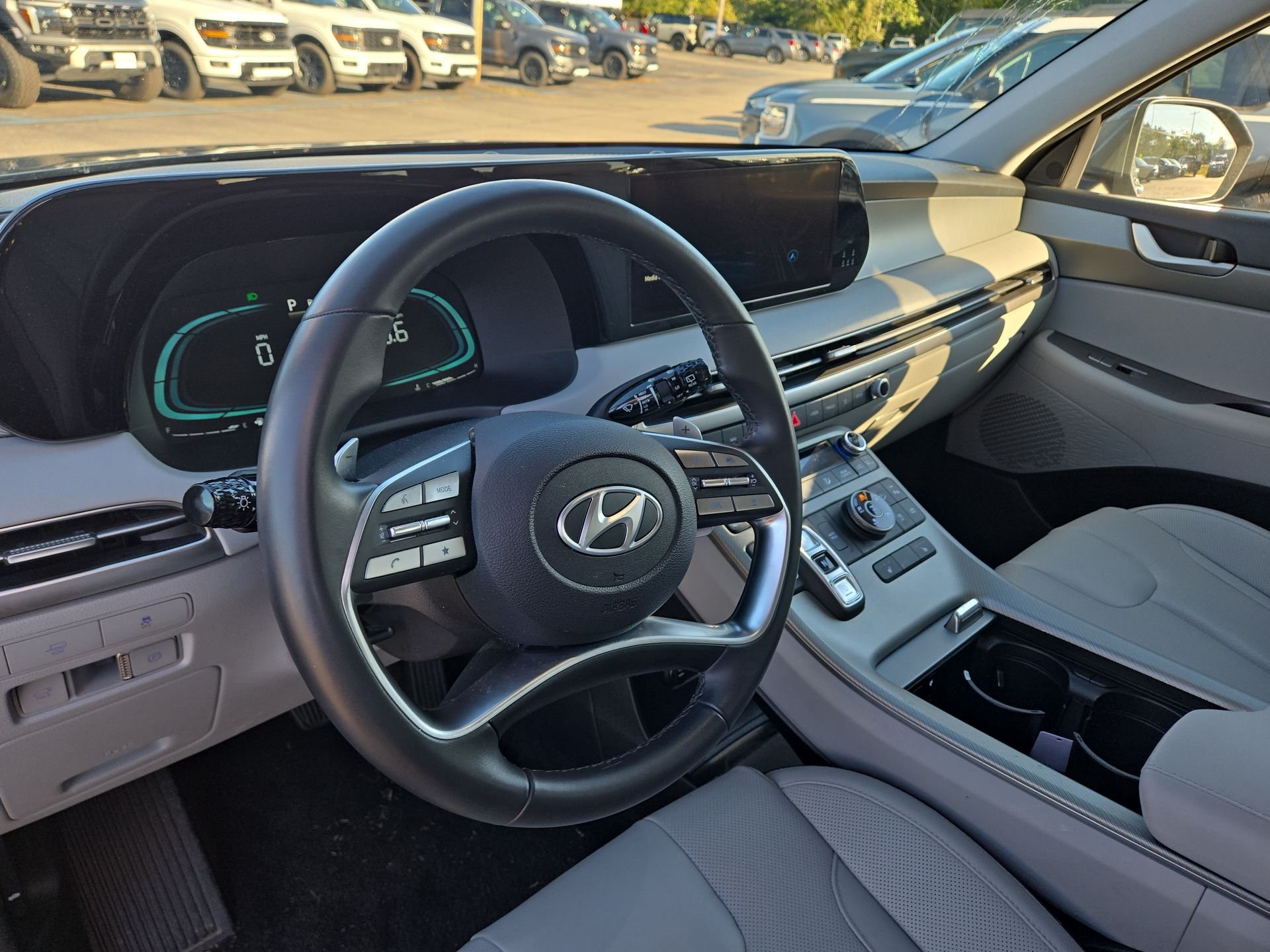 Used 2025 Gray Hyundai SEL image 7