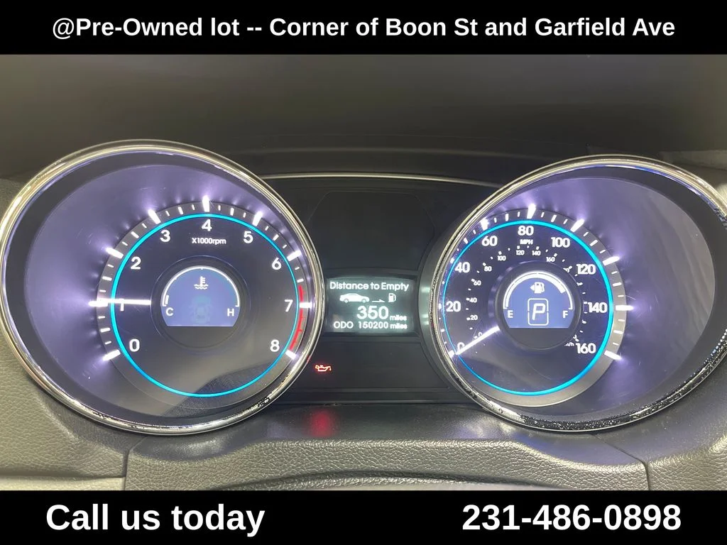 Used 2013 Black Hyundai GLS image 21
