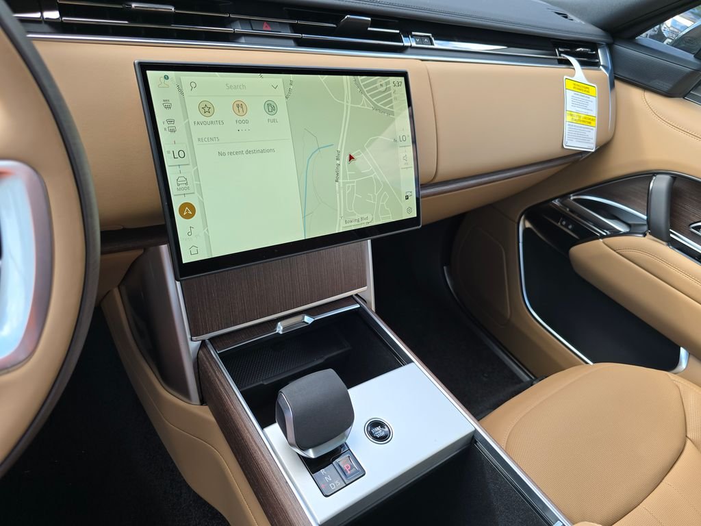 New 2026  Land Rover SE image 28