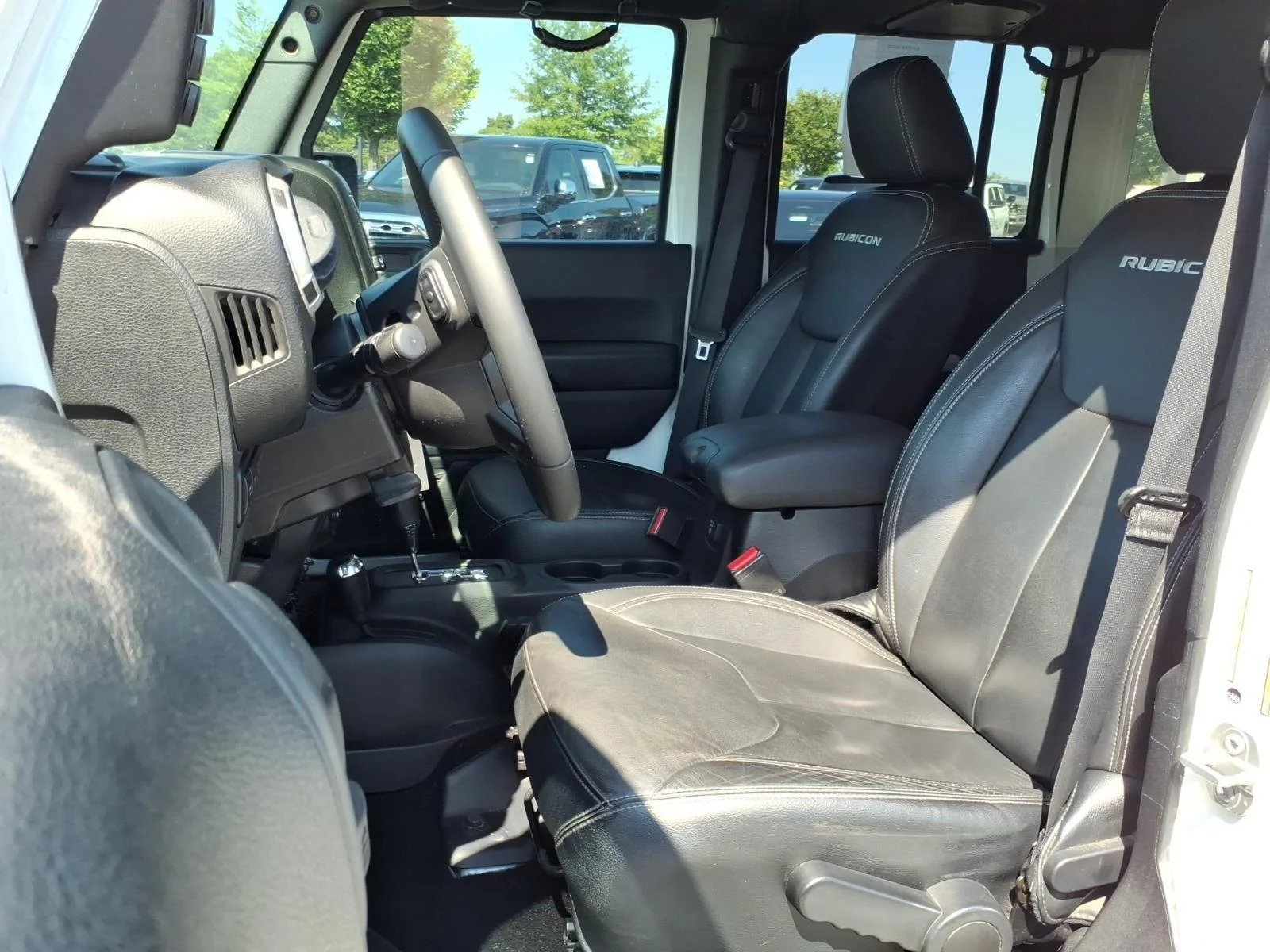 Used 2017 Bright White Clearcoat Jeep Rubicon image 22