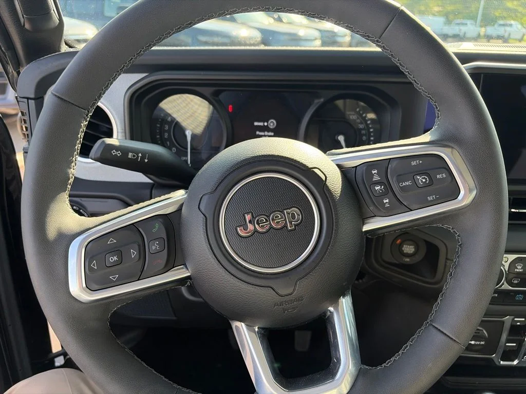 Used 2025 Black Jeep Sahara 4xe image 20