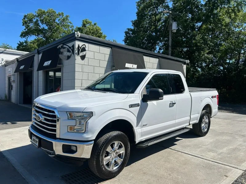 Used 2015 White Ford XLT Pickup 4D 6 1/2 ft image 2