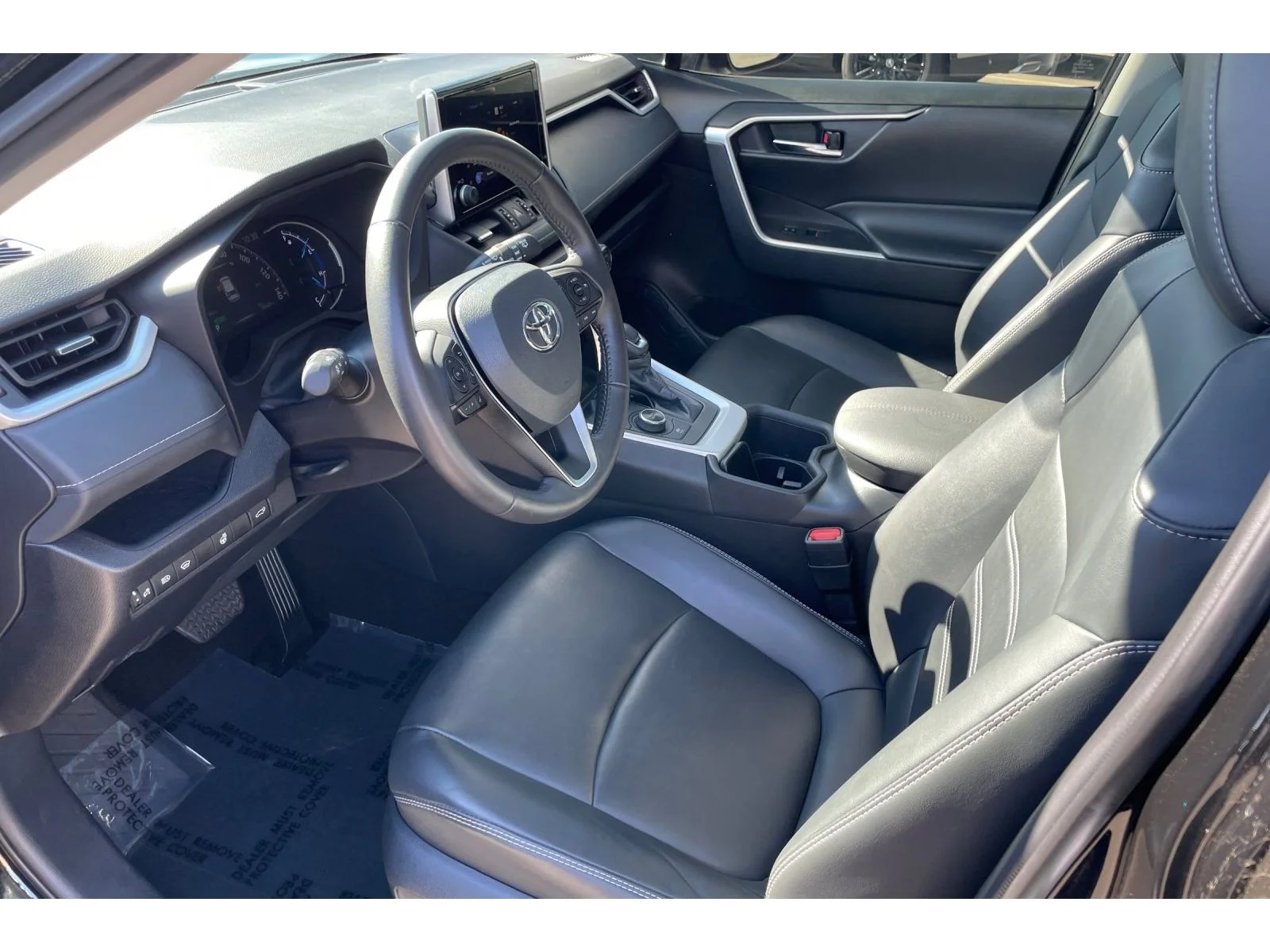 Used 2024 Midnight Black Metallic Toyota Hybrid XLE Premium image 9