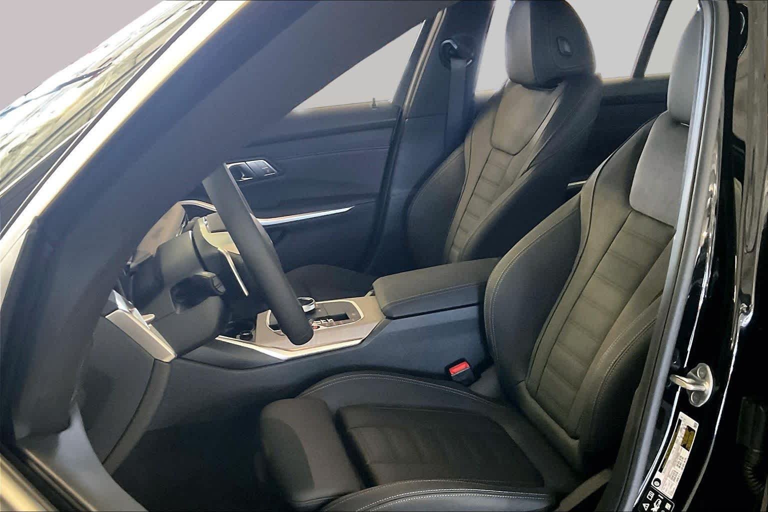 New 2026 Jet Black BMW 330i xDrive image 9