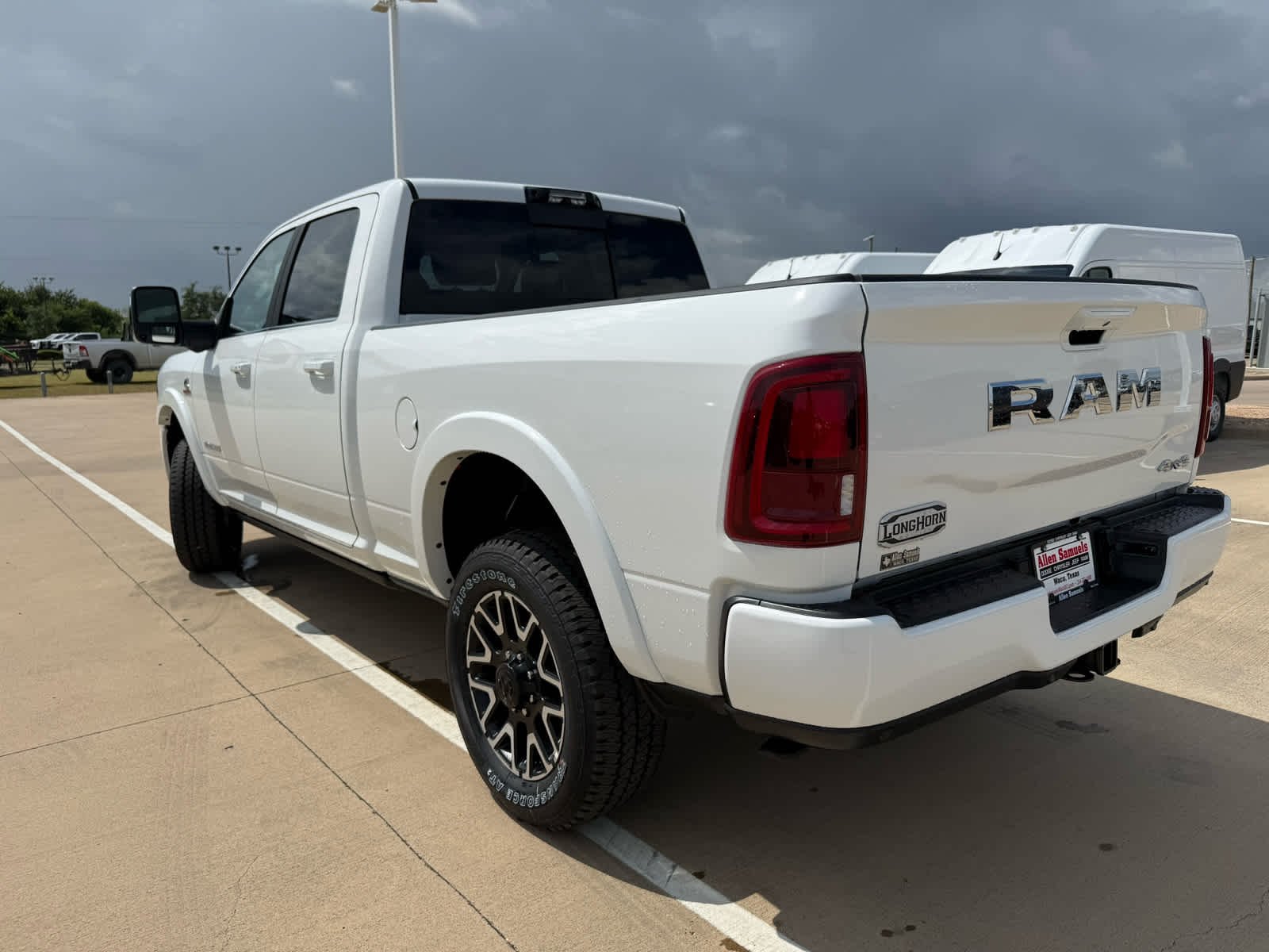 New 2026 Bright White Clear-Coat Exterior Paint RAM Longhorn image 8