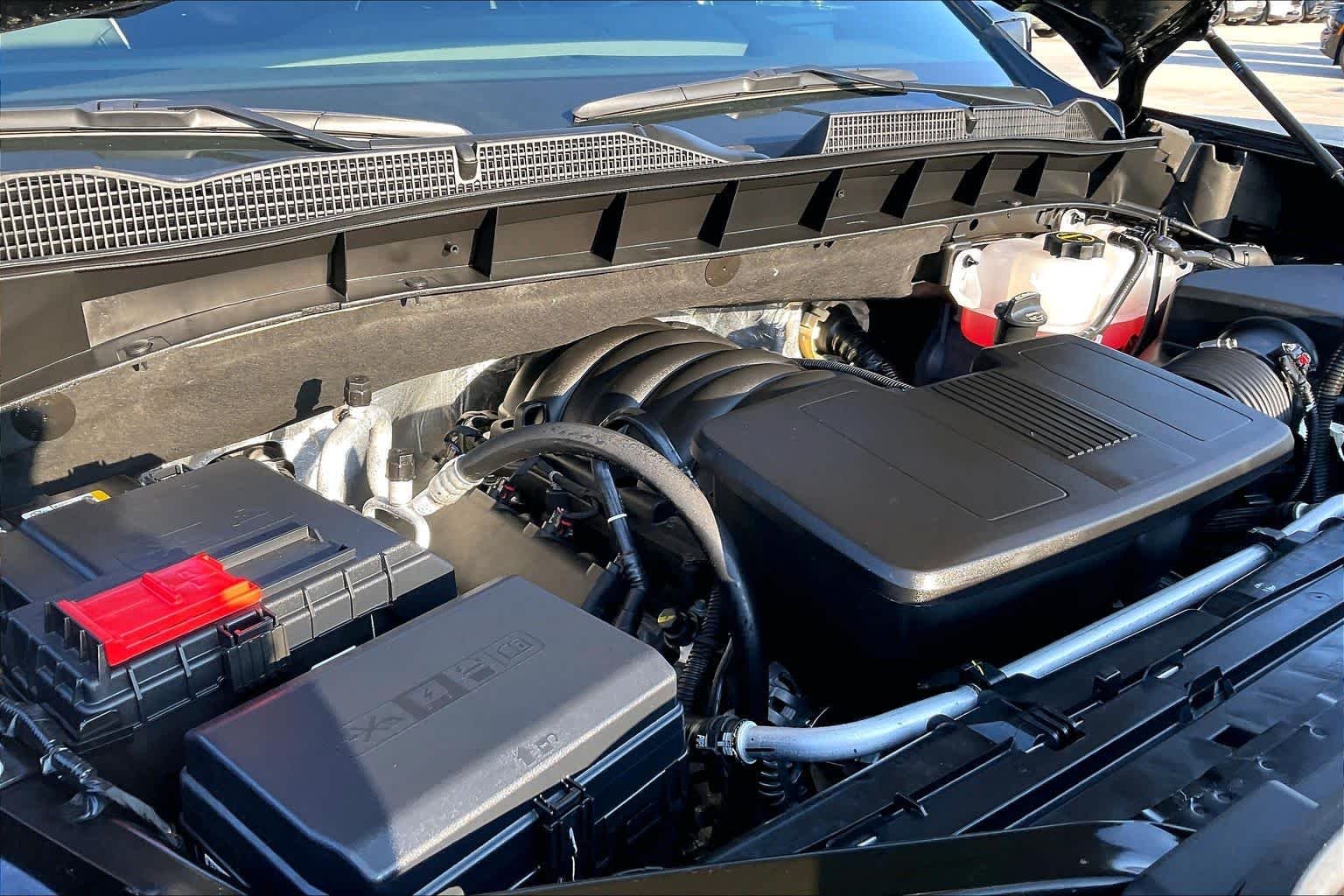 Used 2026 Onyx Black GMC AT4X image 33