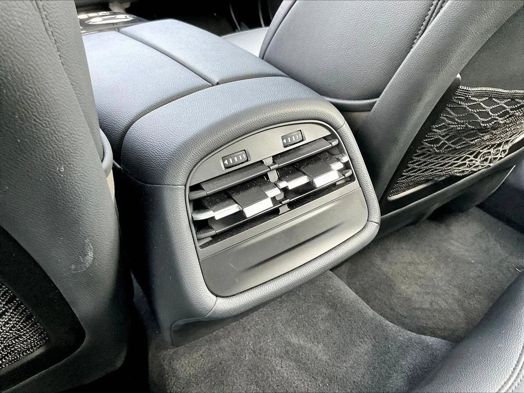 Used 2023 Bianco Maserati Modena Q4 image 10