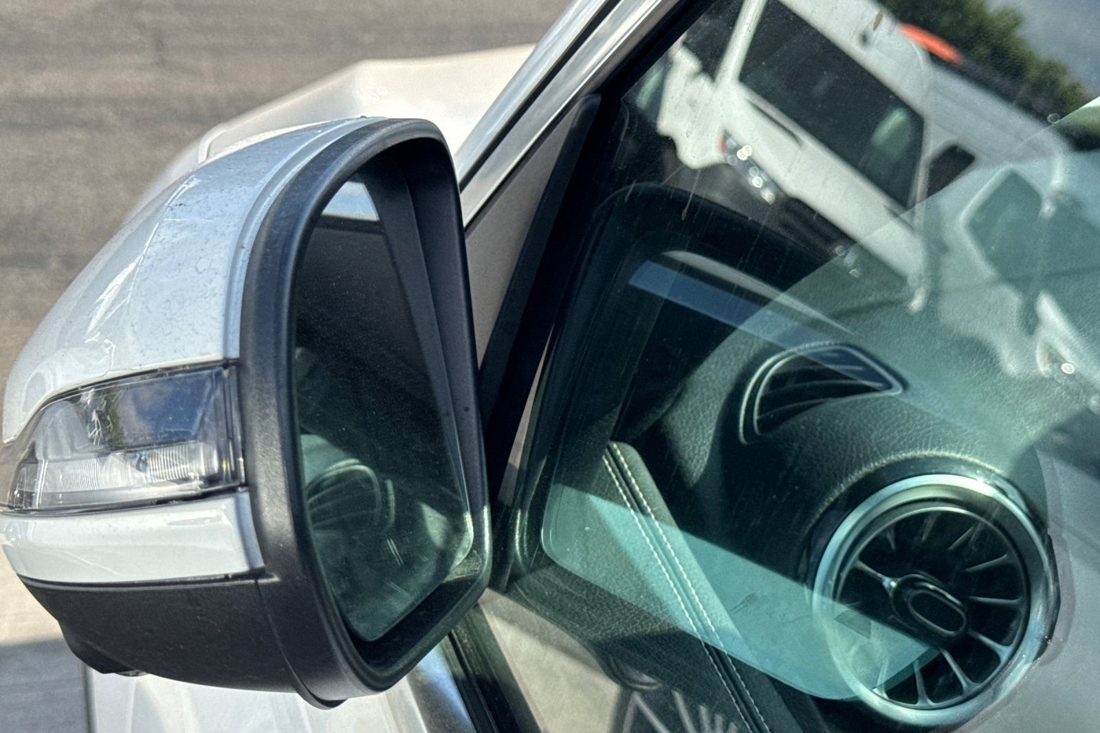 Certified Used 2025 White Mercedes-Benz 300 image 19