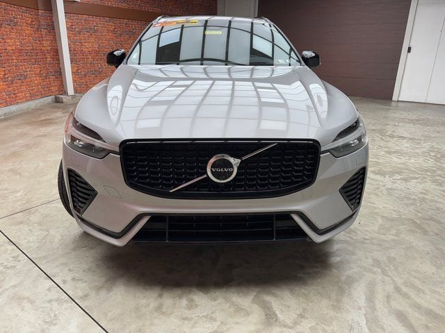 2022 Volvo XC60 R-Design - Photo 8