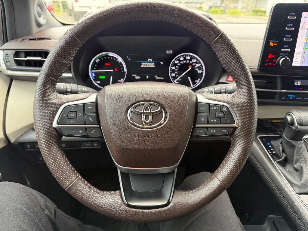 Used 2024 Predawn Gray Mica Toyota Platinum image 6