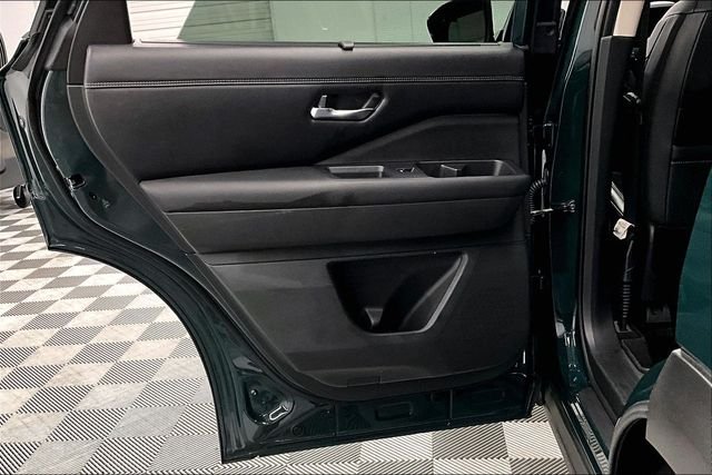 2023 Nissan Pathfinder Platinum - Photo 23