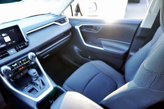 Used 2025 Silver Toyota LE image 20