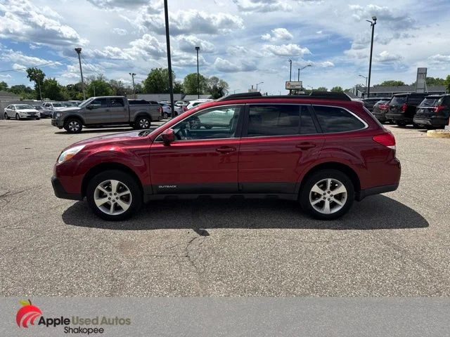 Used 2013 Red Subaru 2.5i image 3