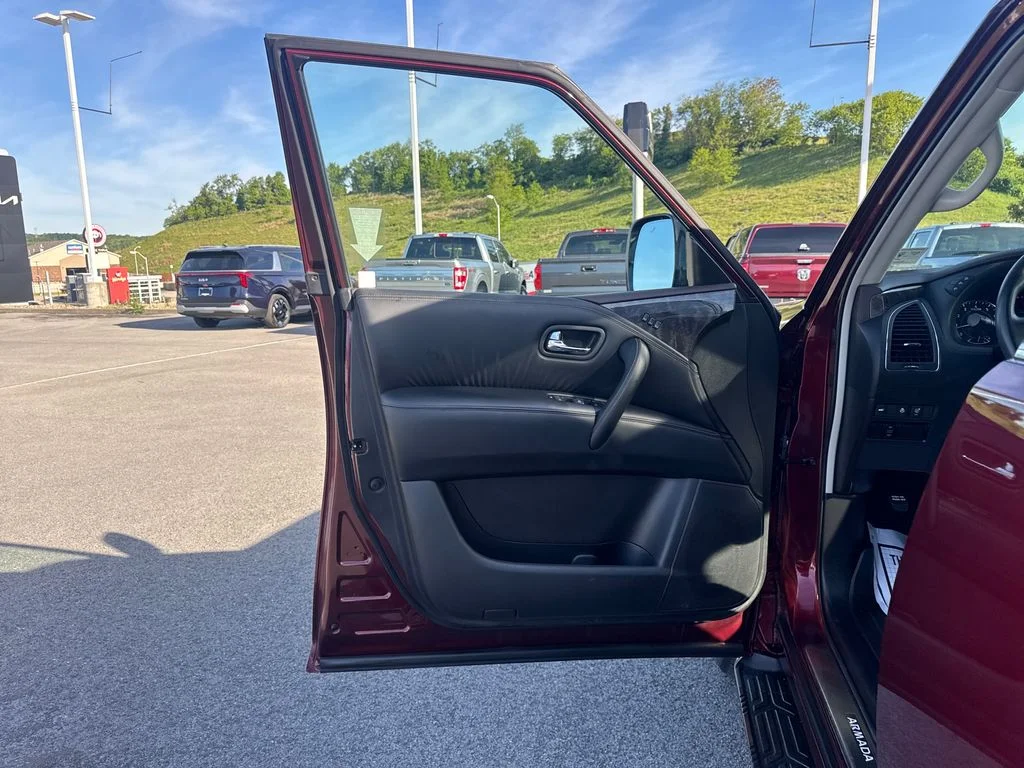 Used 2022 Coulis Red Nissan Platinum image 45