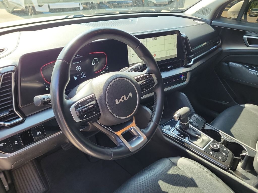 Used 2023 White Kia EX image 22