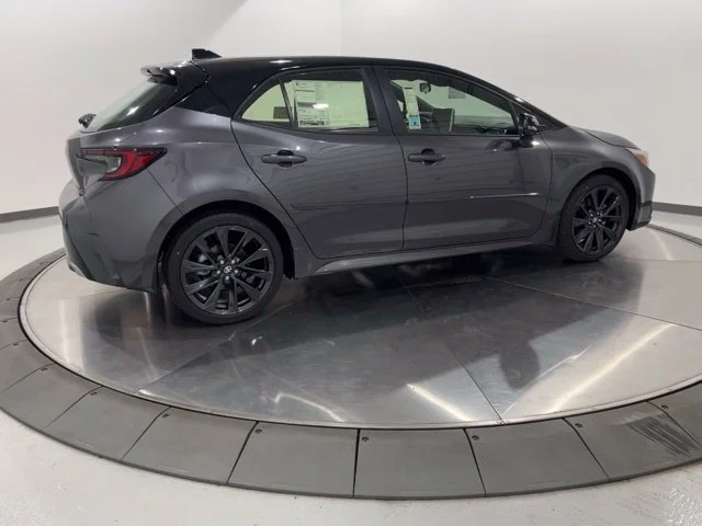 New 2027 Magnetic Gray Metallic Toyota XSE image 5