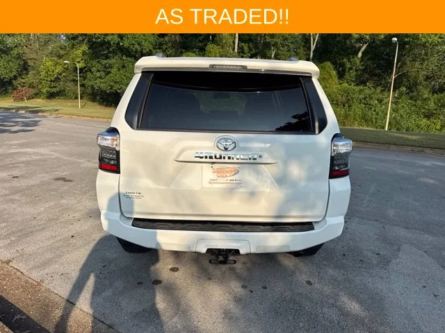 Used 2016 White Toyota SR5 image 6