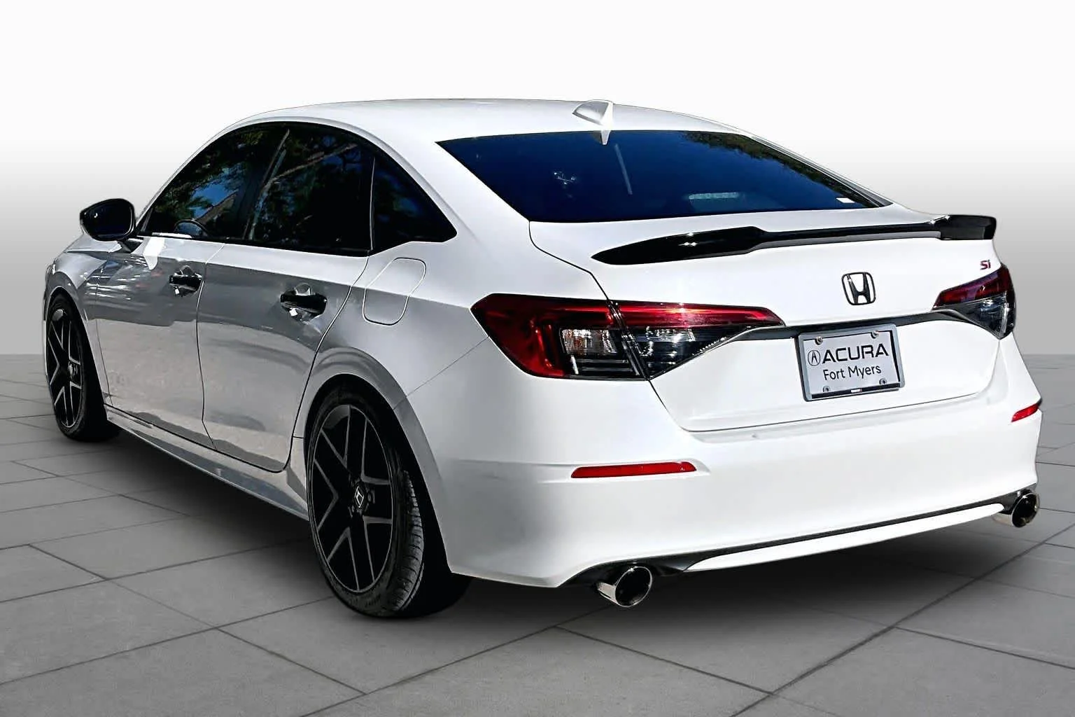 Used 2024 Platinum White Pearl Honda  image 12