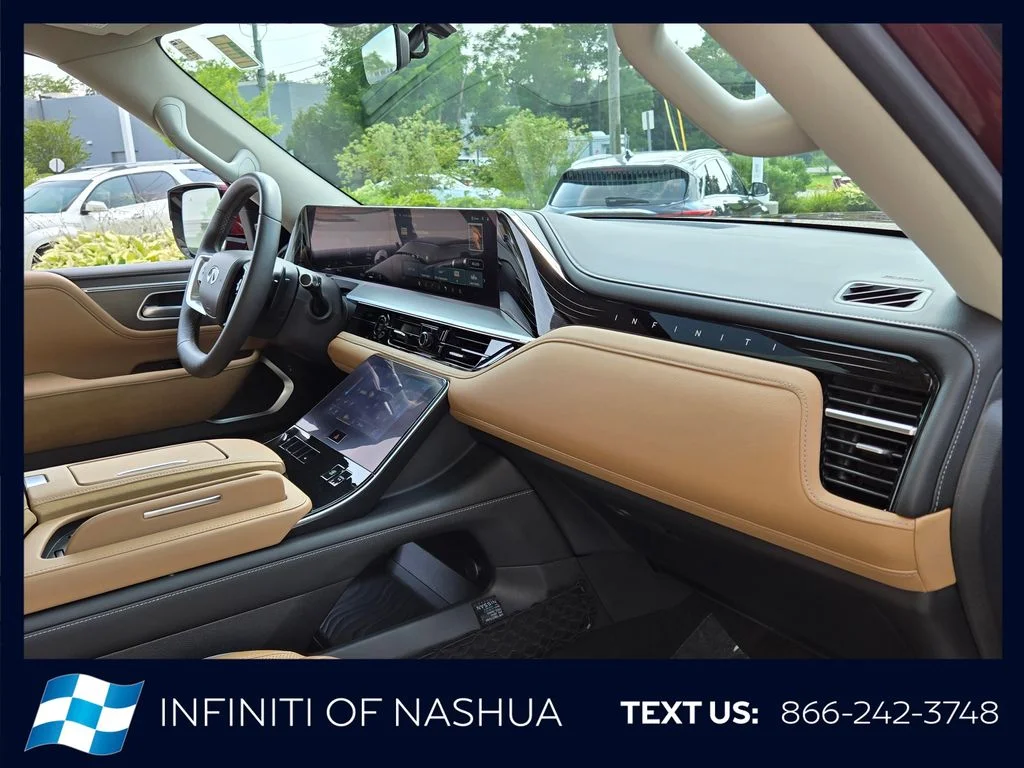 Certified Used 2025 Red INFINITI LUXE image 16