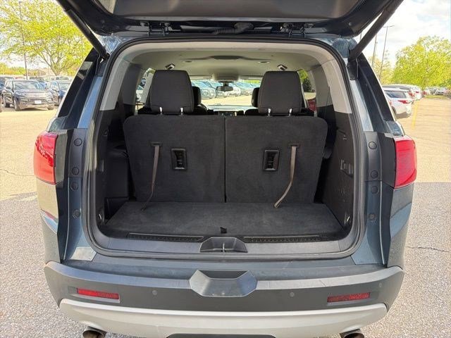 Used 2019 Dark Sky Metallic GMC SLE image 16
