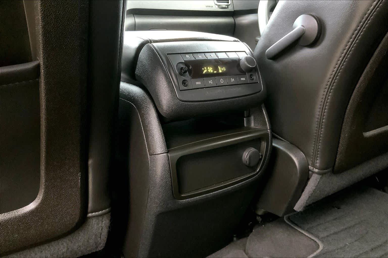 Used 2010 Quicksilver Metallic GMC SLT1 image 34