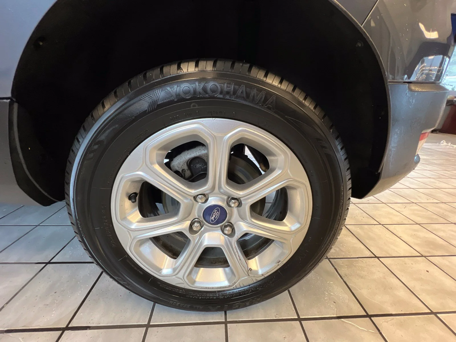 Certified Used 2019 Smoke Metallic Ford SE image 26