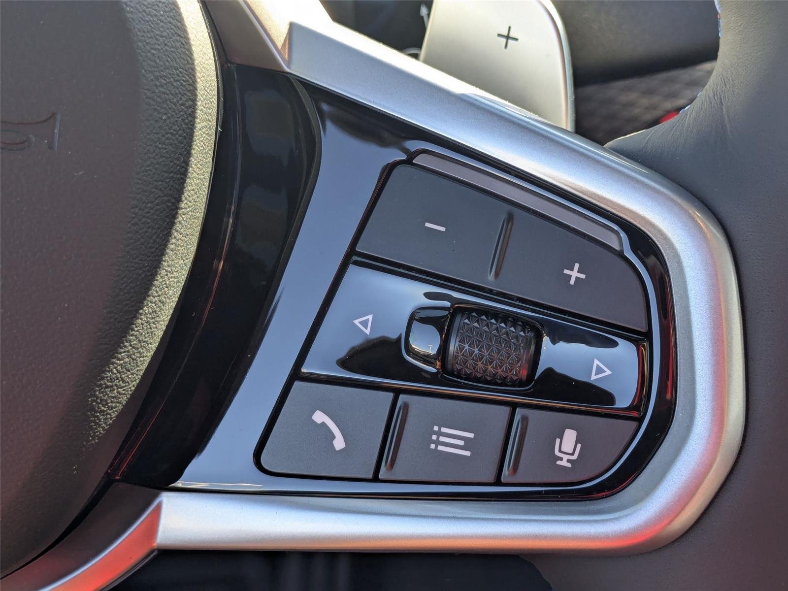 2026 BMW 4 Series M440i - Photo 18