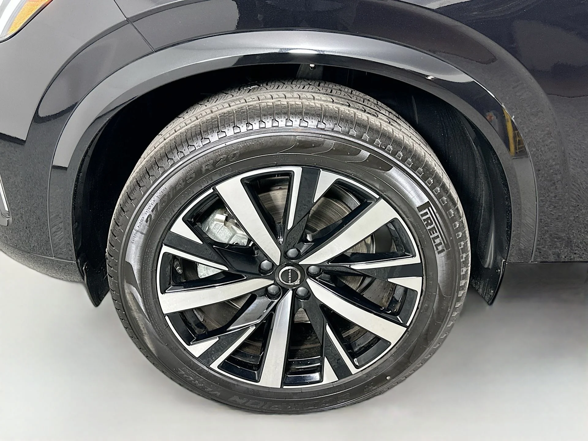 2026 Volvo XC90 Core - Photo 32
