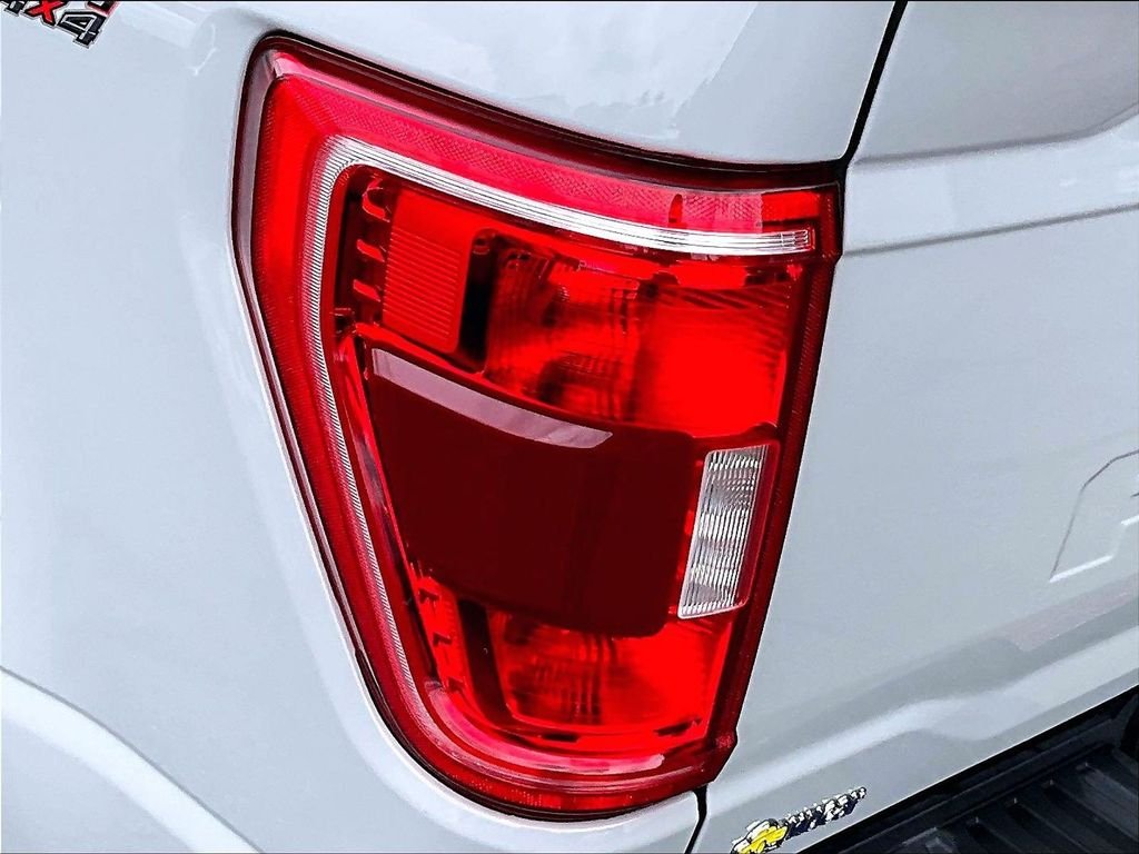 Used 2023 White Ford XLT image 32