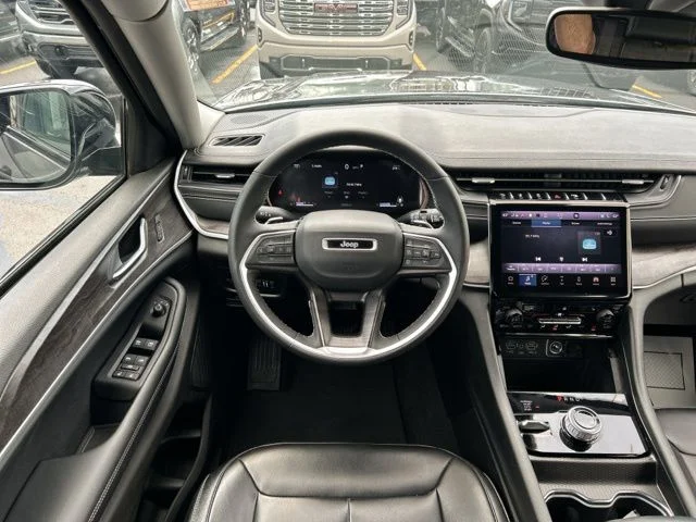 Used 2024 Gray Jeep Limited image 28