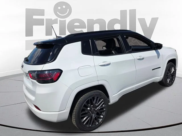 Used 2023 White Jeep Limited image 5