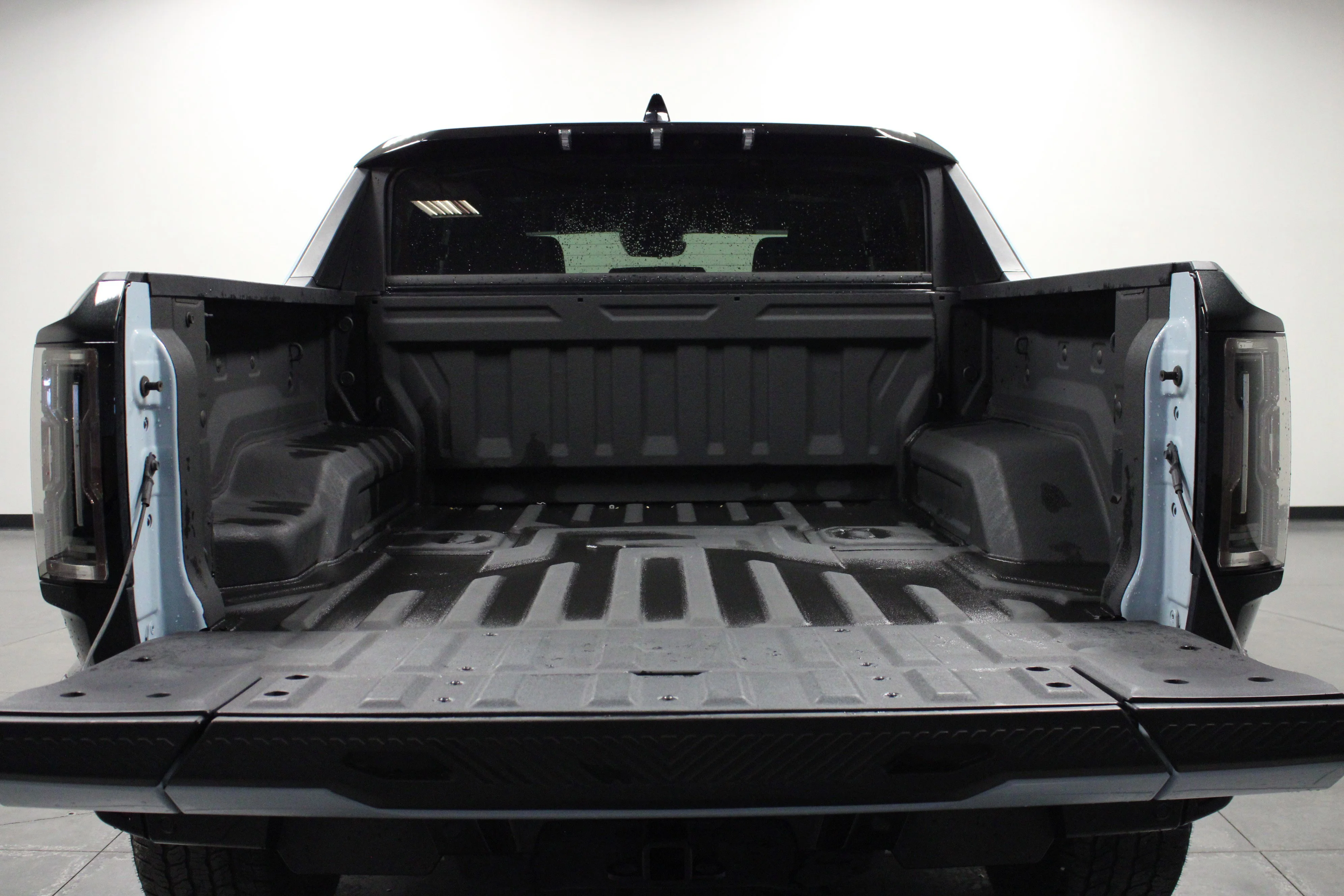 Used 2025 Tide Metallic (No Longer available to order) GMC 2X image 14