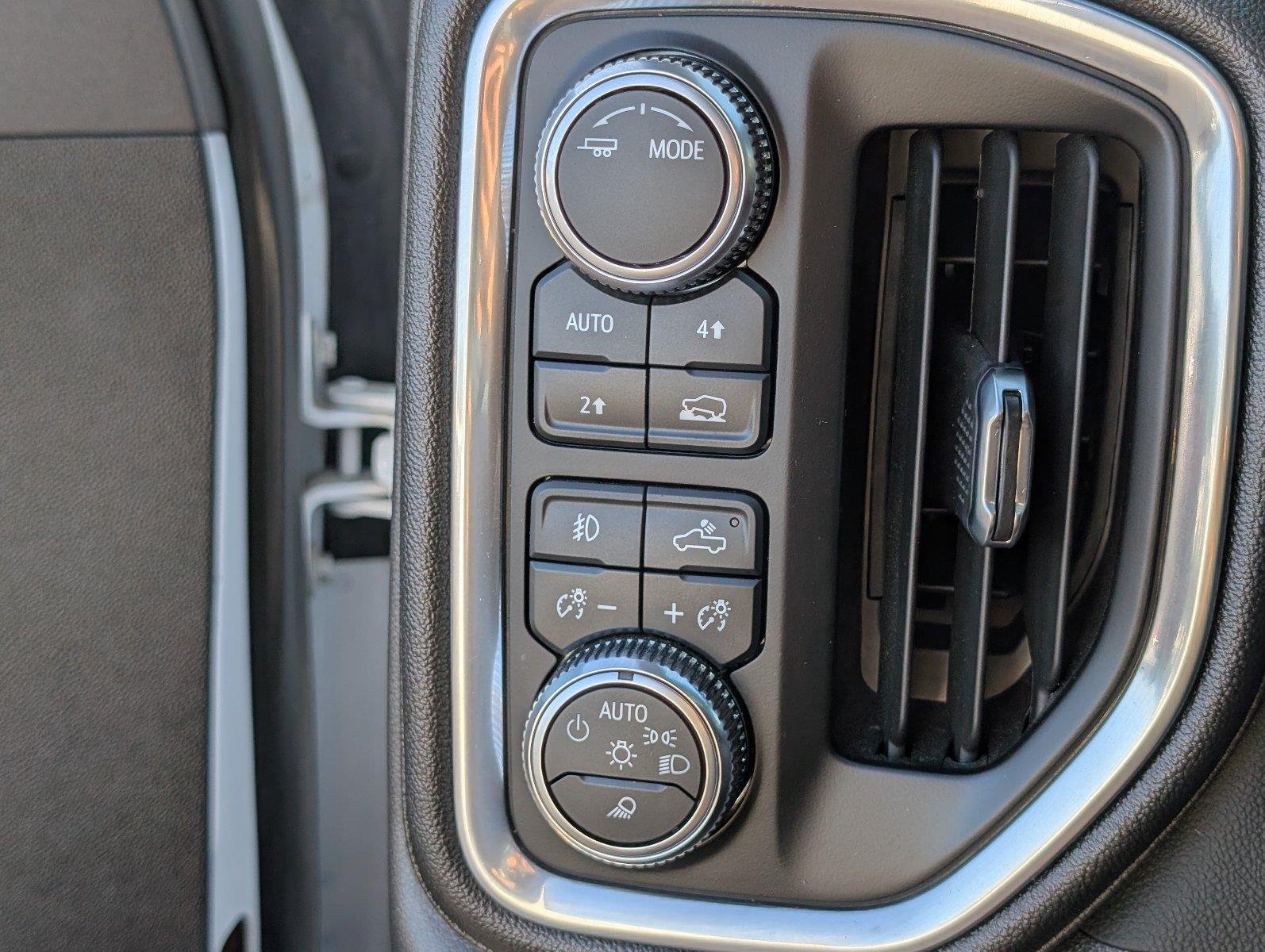 Used 2022 Summit White GMC SLT image 30