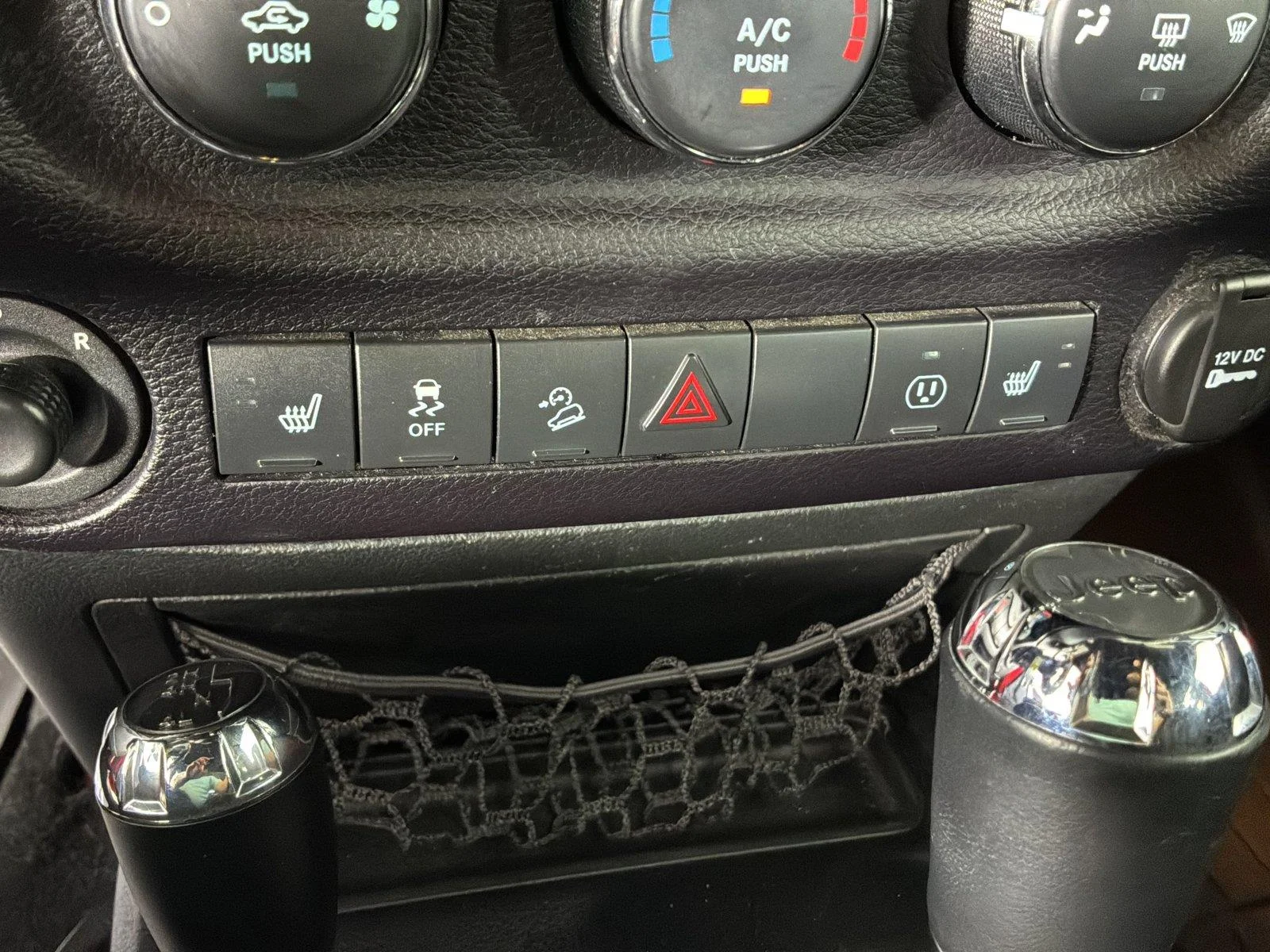 Used 2015 Firecracker Red Clear Coat Jeep Rubicon image 30